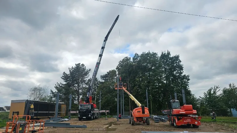 Arbeitsgeräte auf der Baustelle